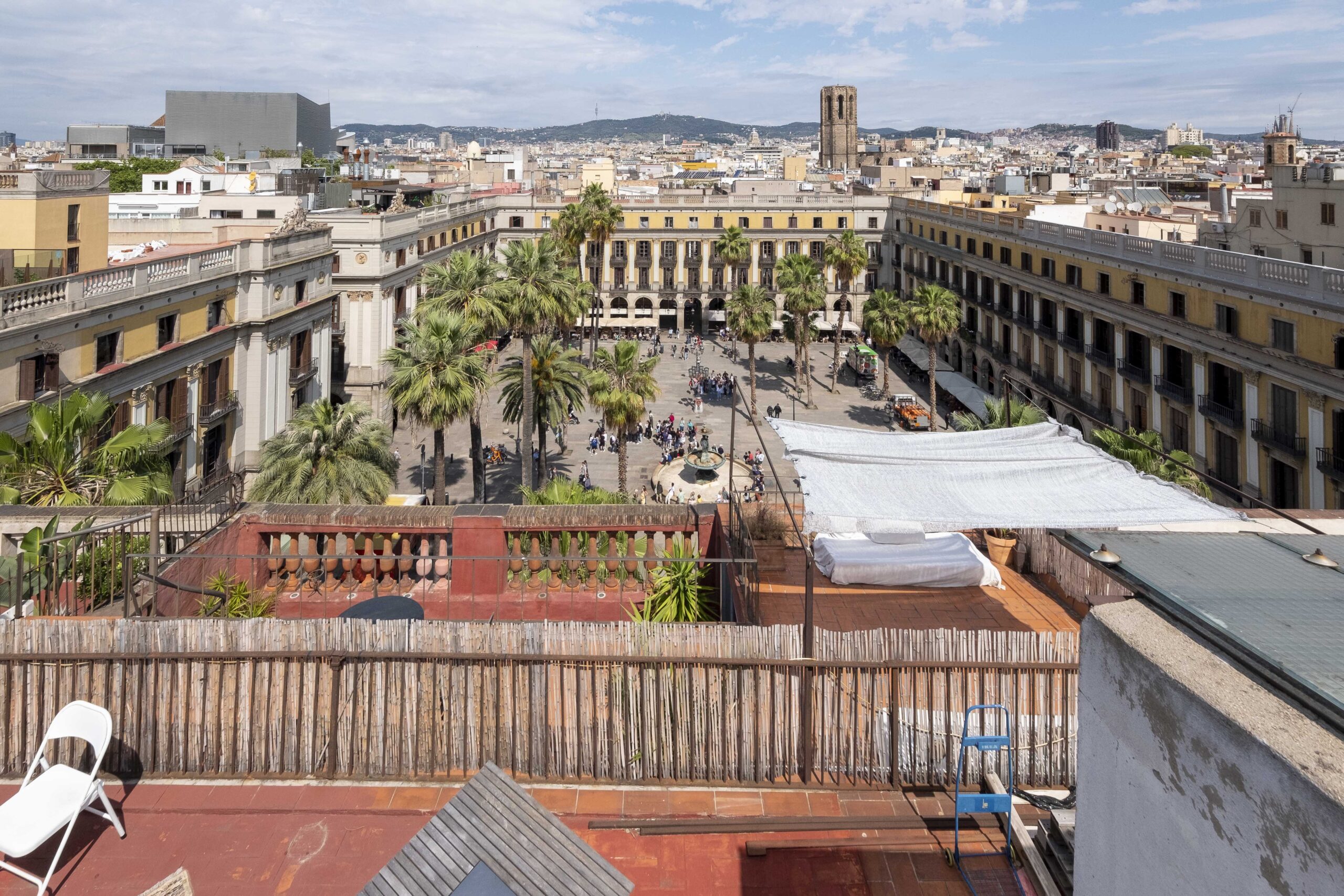 202405_Pis Plaça Reial_15